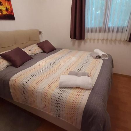Apartments Agrijan Maslenica Exterior photo