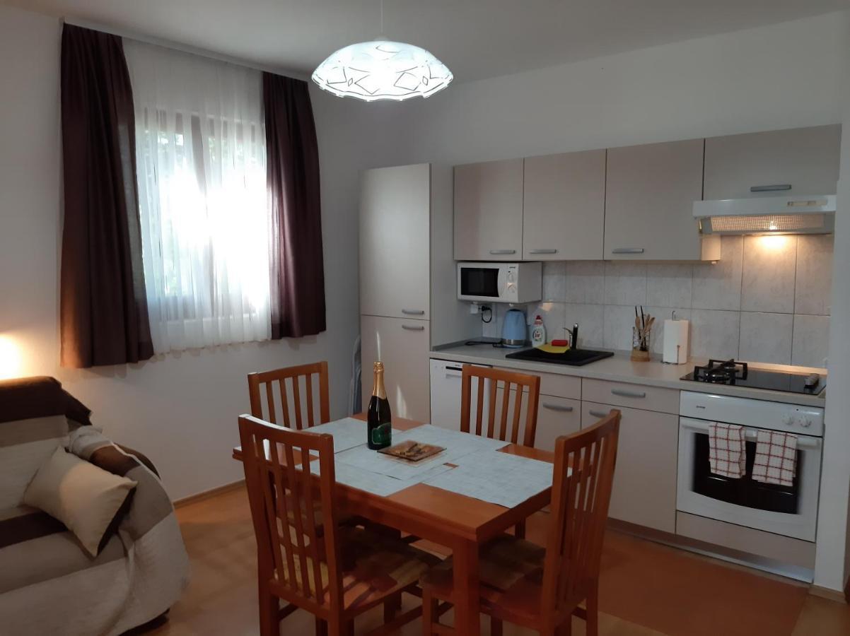 Apartments Agrijan Maslenica Exterior photo